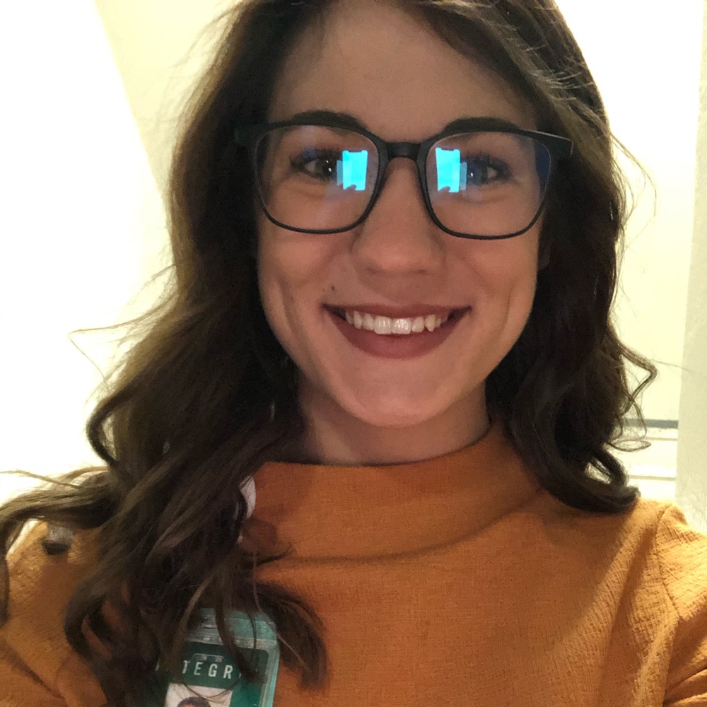 Meet your Posher, Macee